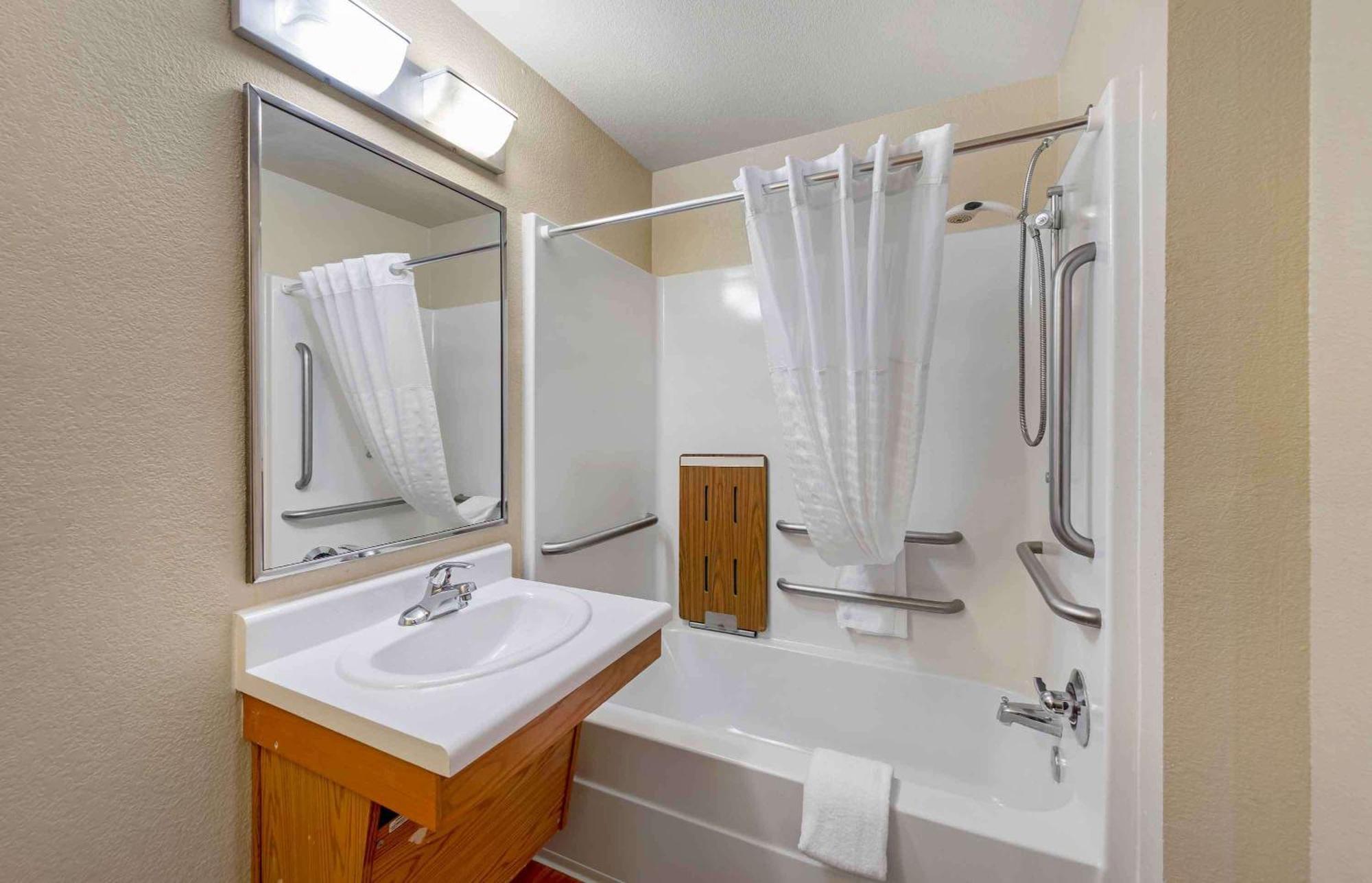 Extended Stay America Select Suites - Cleveland - メンター エクステリア 写真