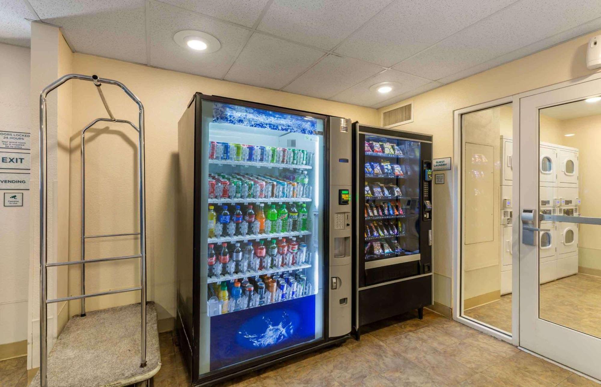 Extended Stay America Select Suites - Cleveland - メンター エクステリア 写真
