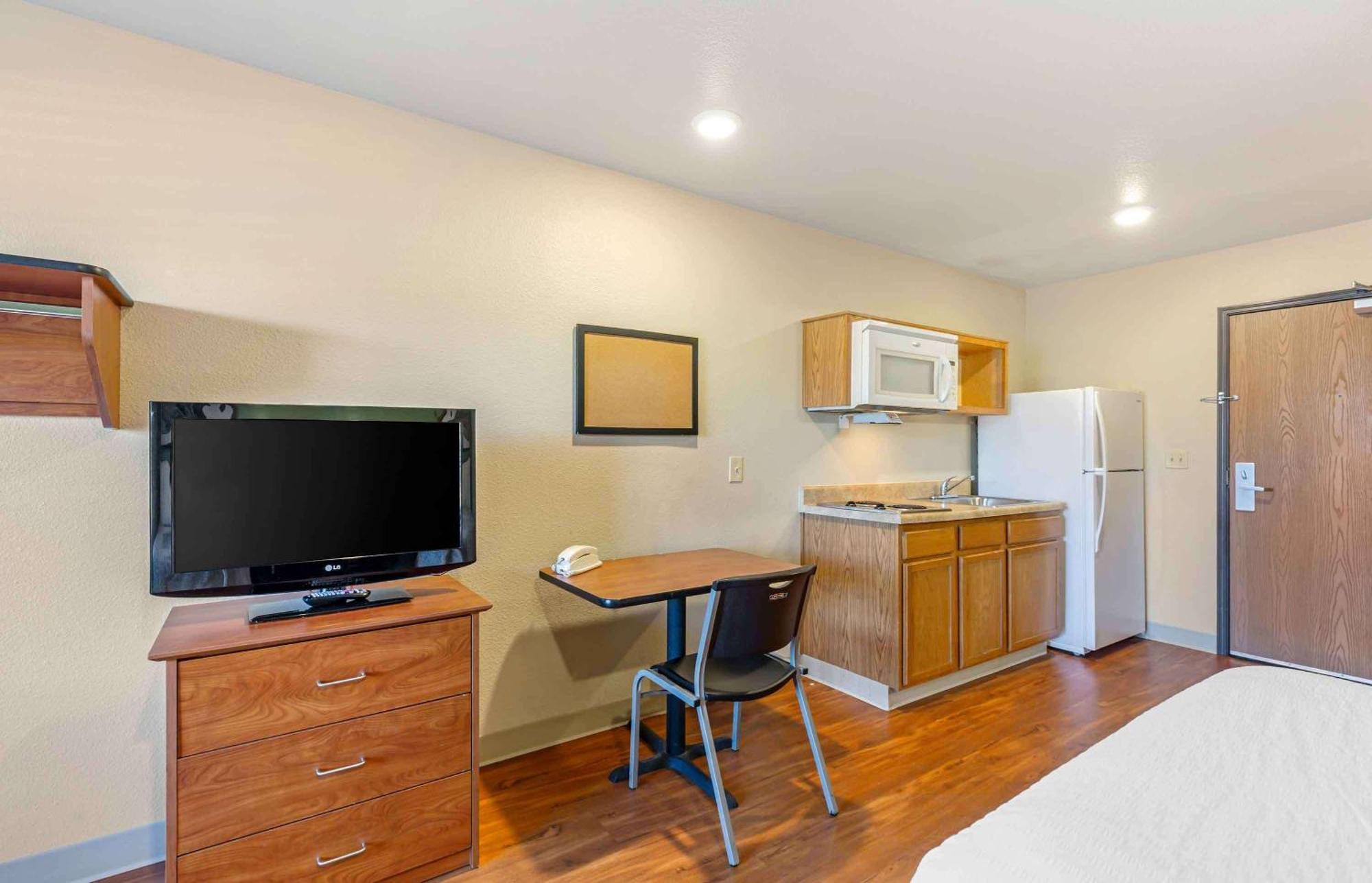 Extended Stay America Select Suites - Cleveland - メンター エクステリア 写真
